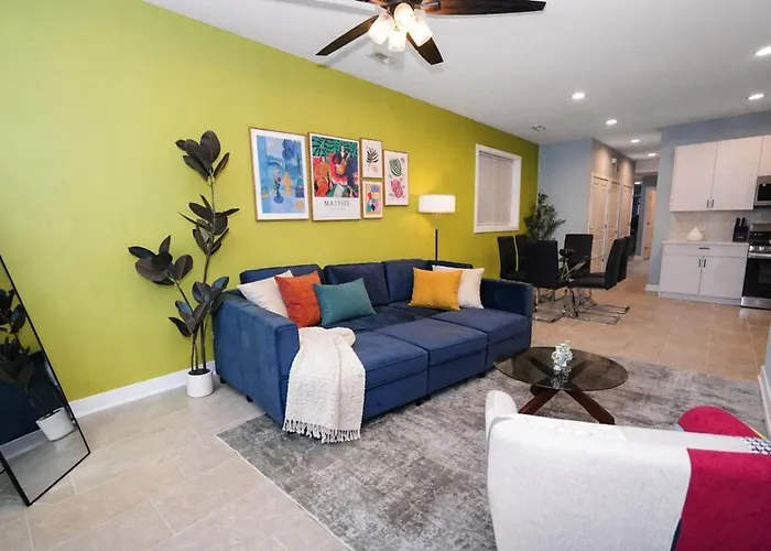 Spacious 3br Near United Center & Medical District